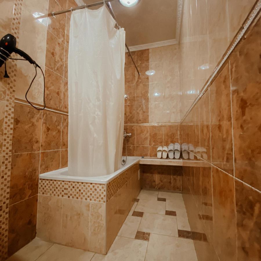 Galeon Hotel Bishkek Luaran gambar